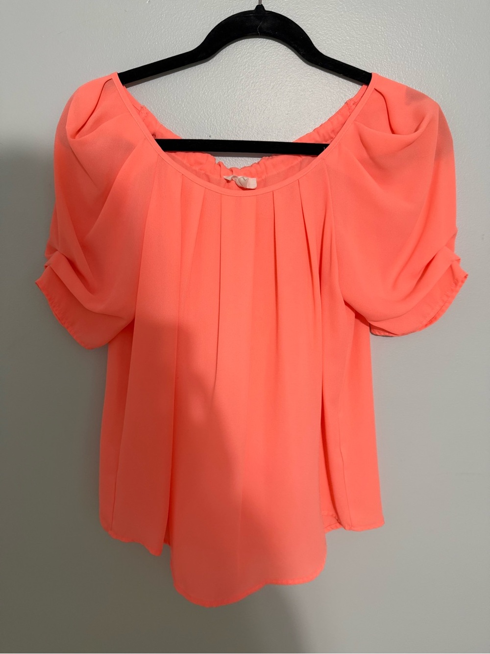 Women's Coral Puff Sleeve Blouse